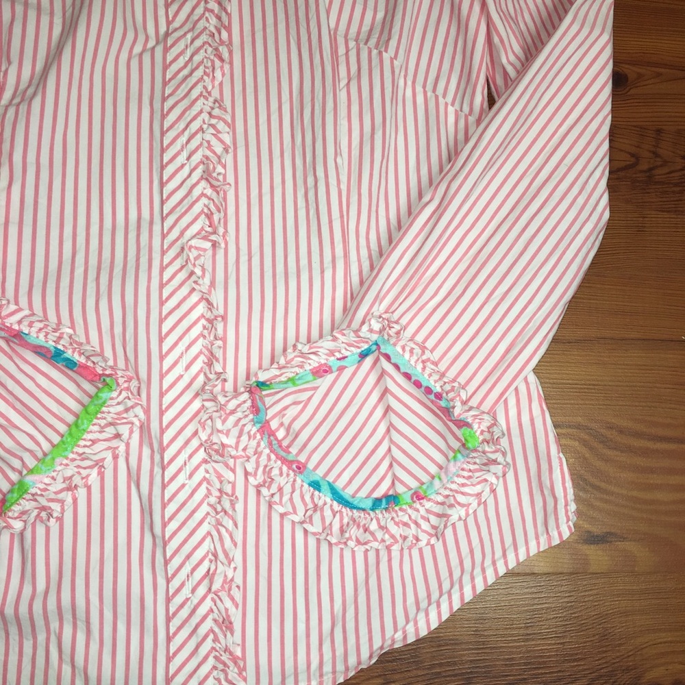 Lilly Pulitzer 💕 Long sleeve ButtonUp with Ruffle